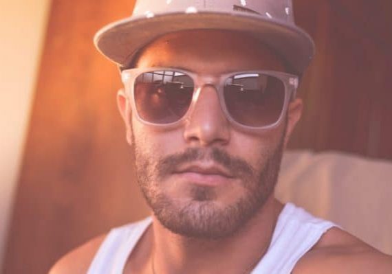 beard-face-fashion-59576-1024x681-600x399-landscape